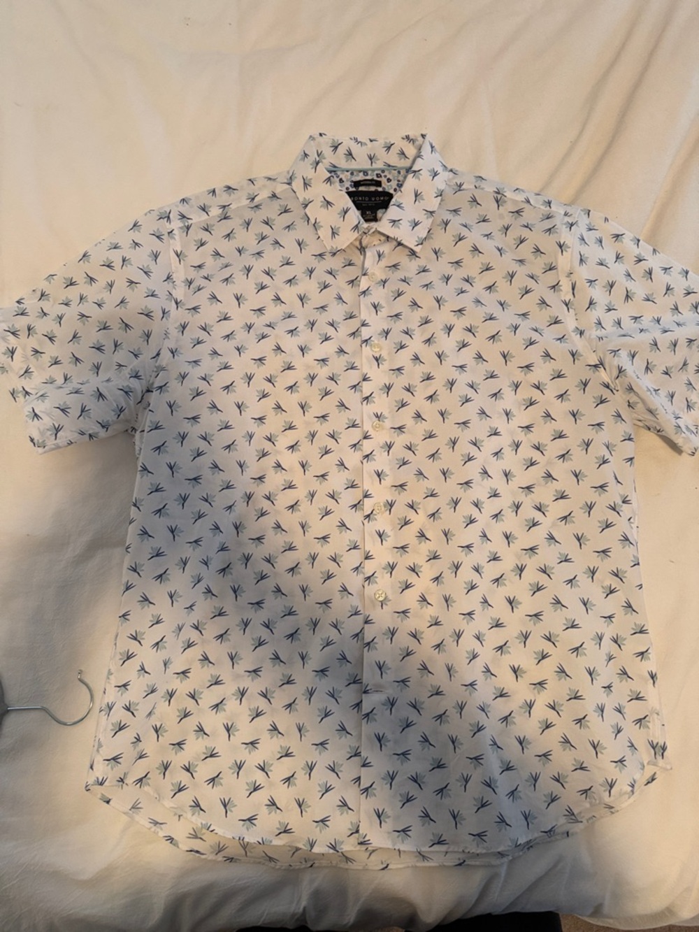 Pronto Uomo White Short-Sleeve Button Down with Blue Palm Motif